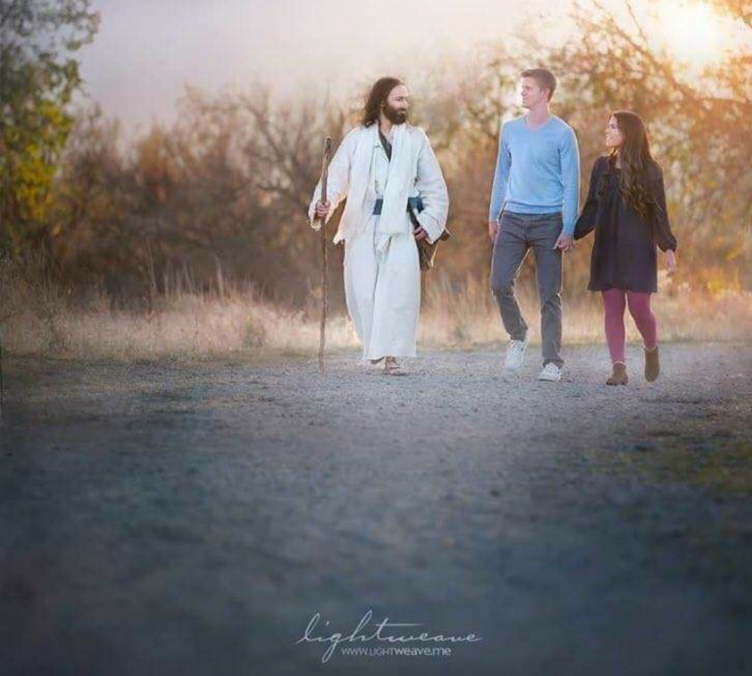 White Jesus Joins Mormon Couples Engagement Photos And The Internet Comments Are Everything